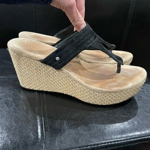 Black suede UGG wedge thong sandals 7